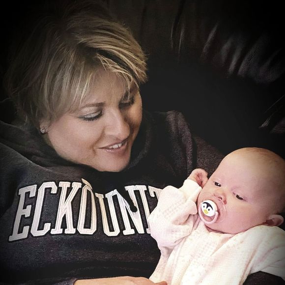 Meet your Posher, Dana - Picture 1 of 1